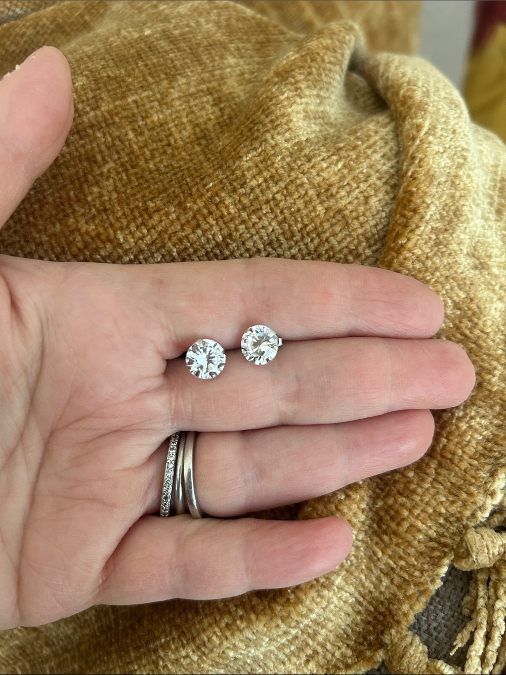 Italo Round Sapphire Stud Earrings in Sterling Silver 4 Prong Setting 
NWOT
